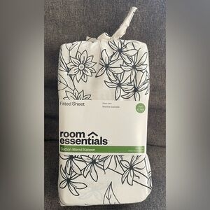 Room Essentials Floral Fitted Sheet - Twin/Twin XL
